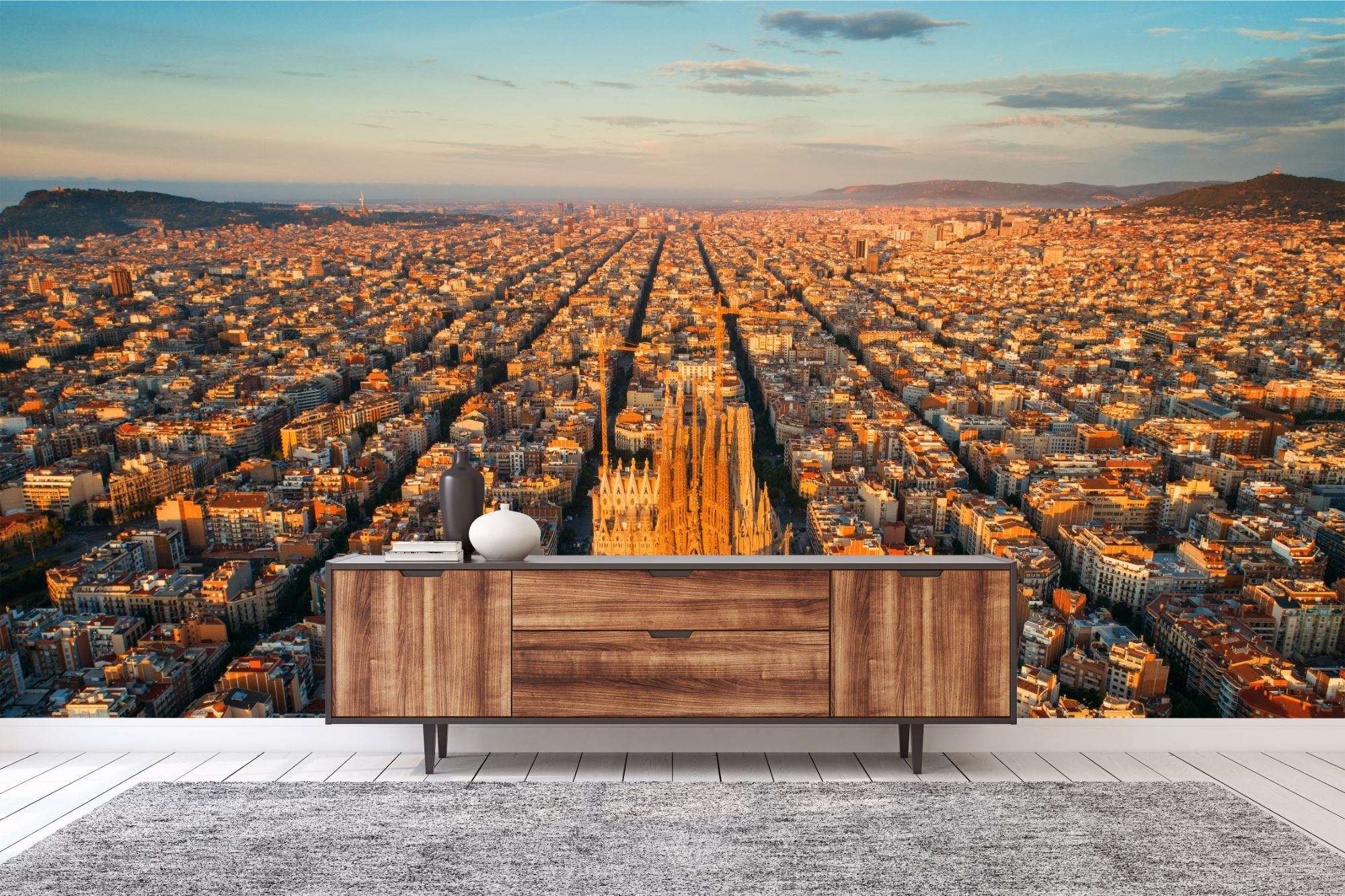 Barcelona Skyline met Sagrada Familia