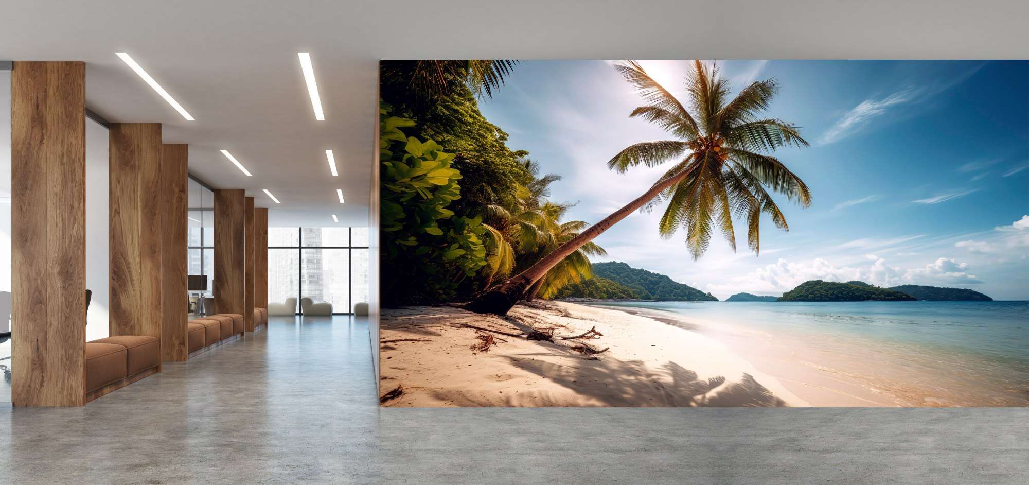 Intieme Strandbaai met Palmen