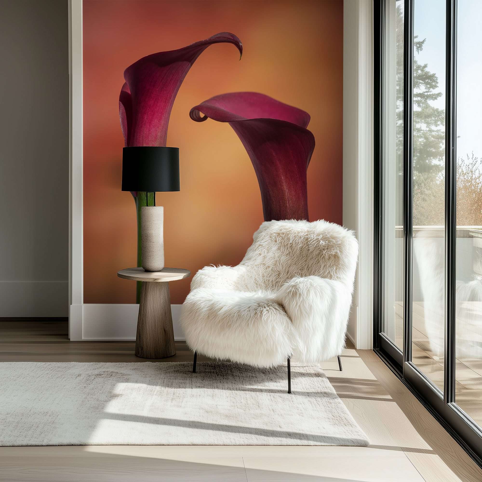 Paarse Calla Lelies tegen Warme Achtergrond