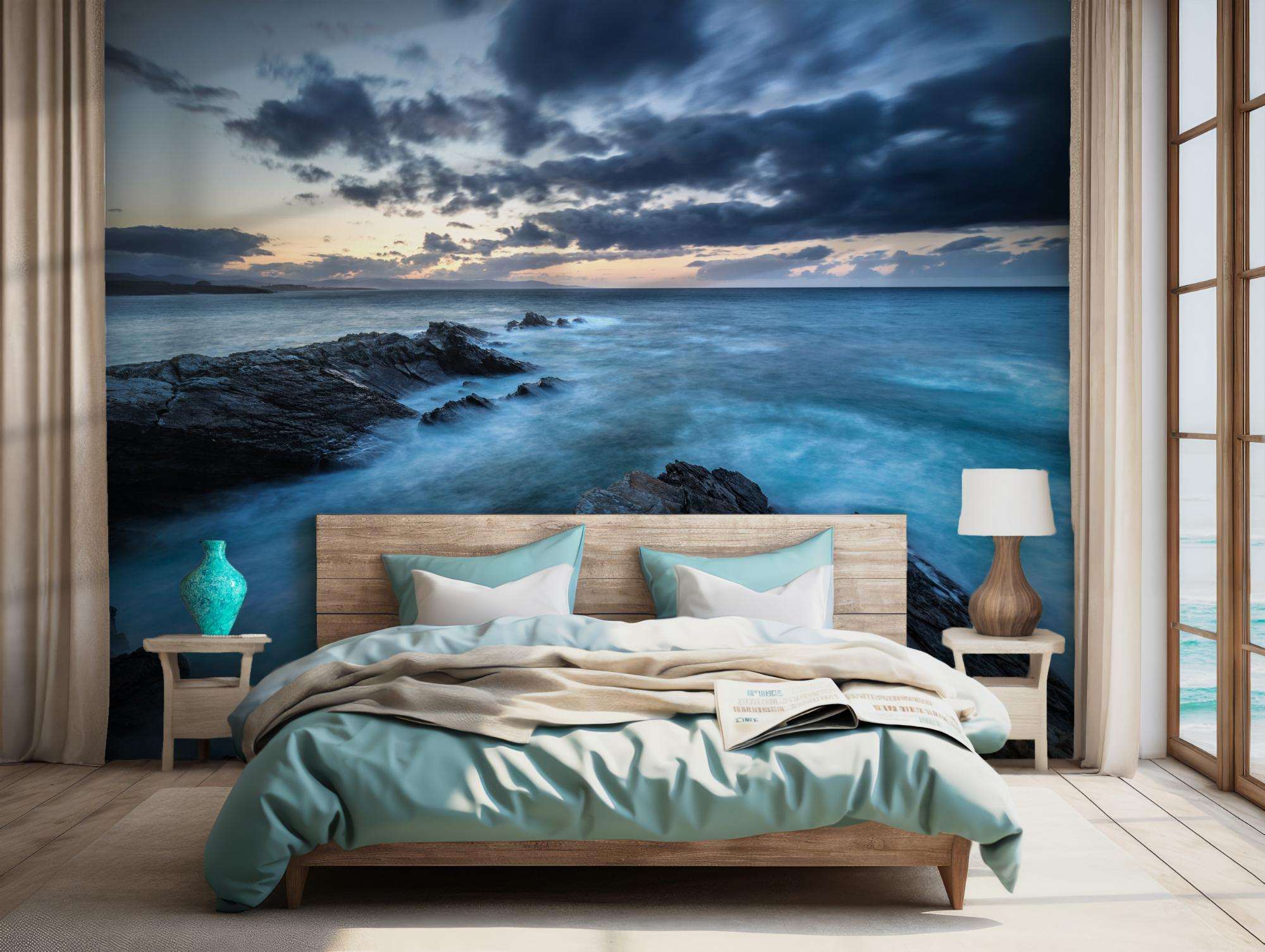 Rotskust met Golven en Dramatische Lucht